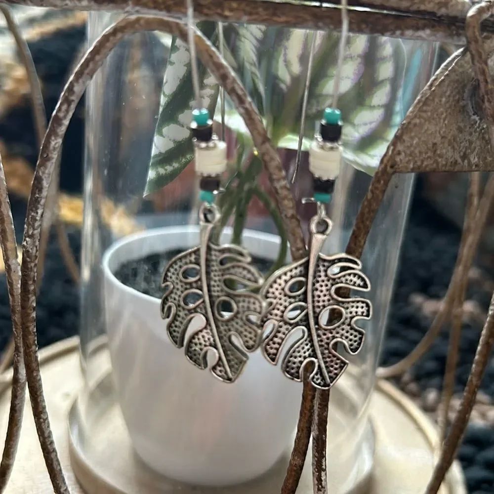 3/30$ Leaf earrings